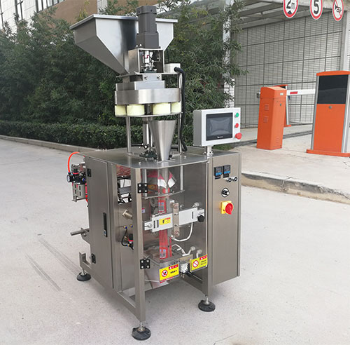 袋裝咖啡豆自動包裝機設(shè)備車間展示