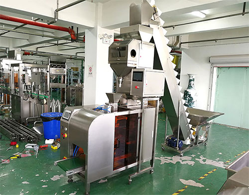 全自動顆粒包裝機設(shè)備展示